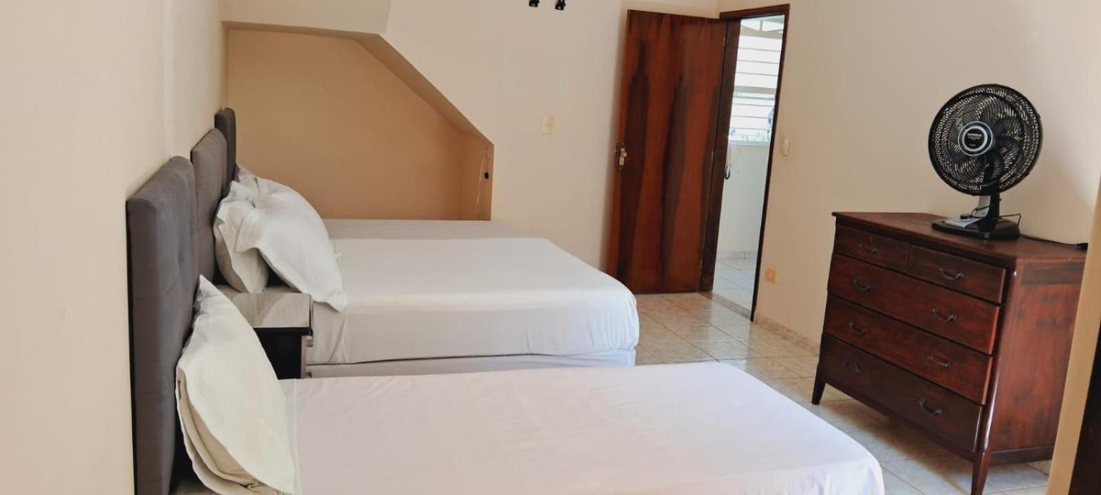 Casa Santa Amelia C/ Garagem Vila São Roque Exterior foto